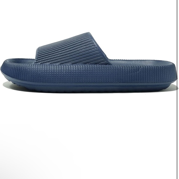 Cloud Slides - Picture 4 of 5